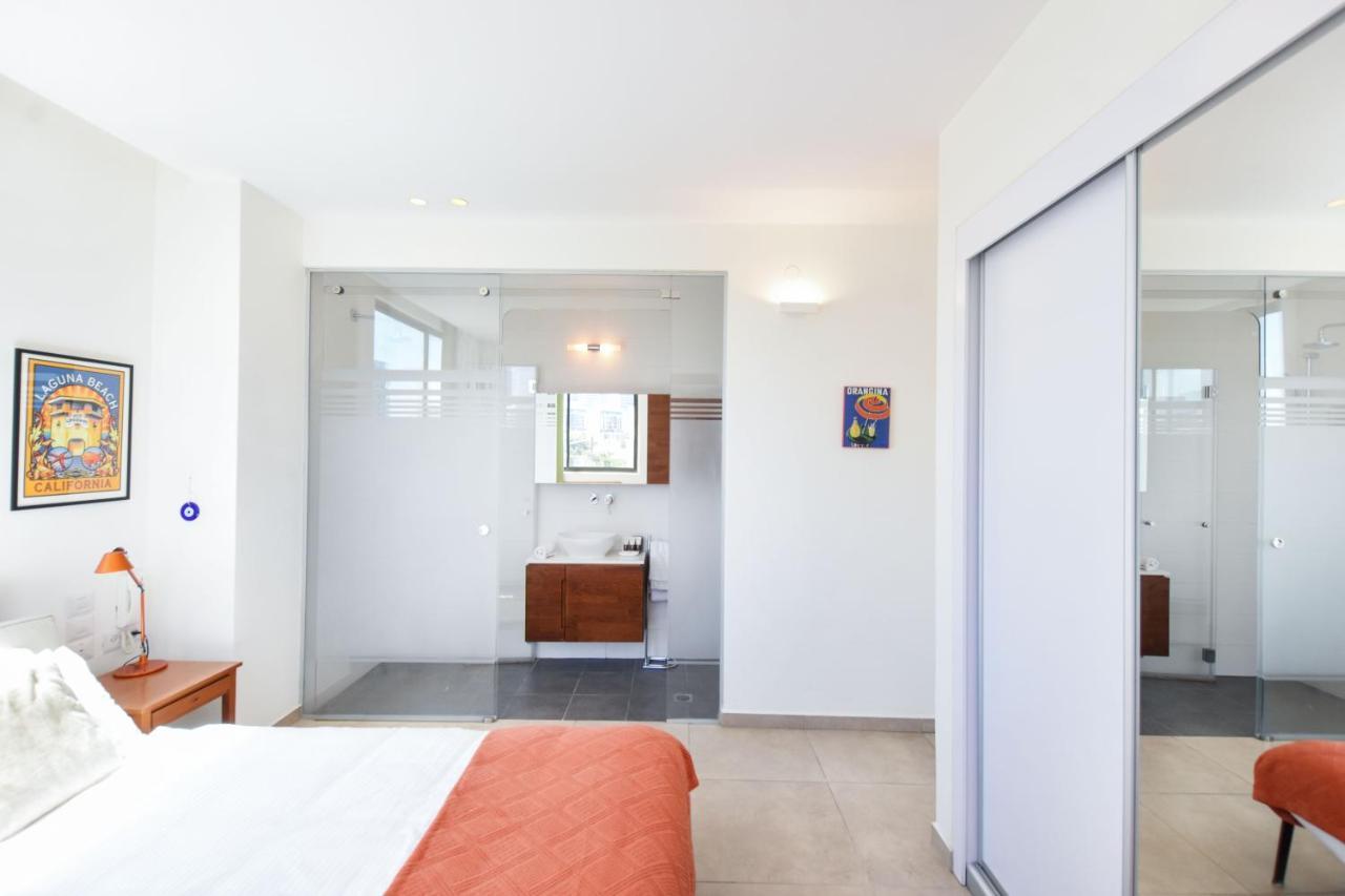 Out Of Time By Holyguest Appartement Tel Aviv Buitenkant foto